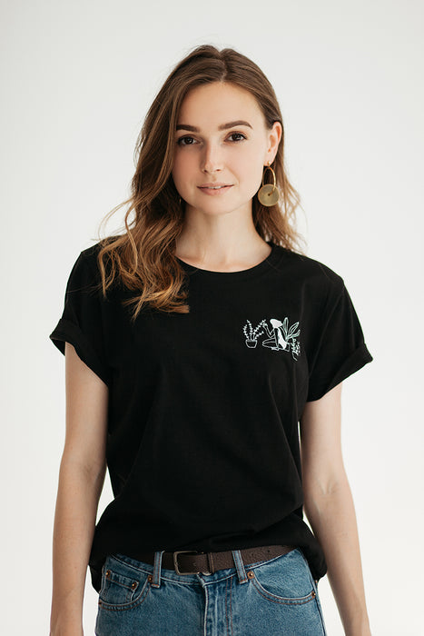 black t-shirt | selected embroidery